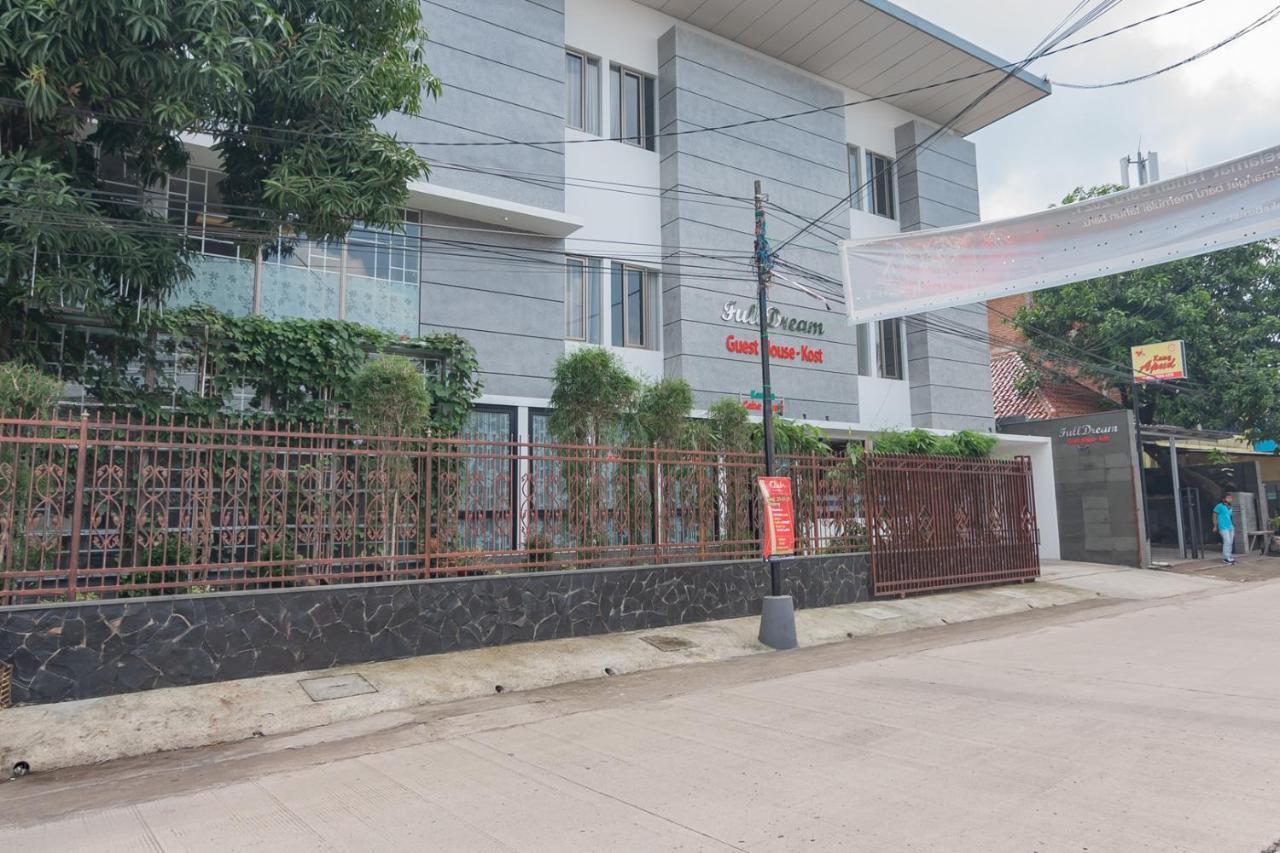 Reddoorz Plus @ Cirebon City Center ภายนอก รูปภาพ
