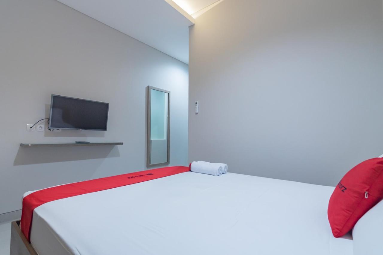 Reddoorz Plus @ Cirebon City Center ภายนอก รูปภาพ