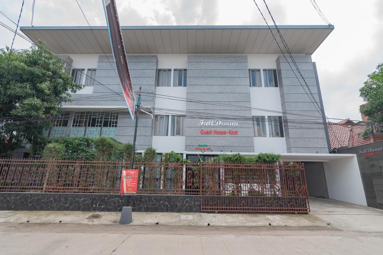 Reddoorz Plus @ Cirebon City Center ภายนอก รูปภาพ